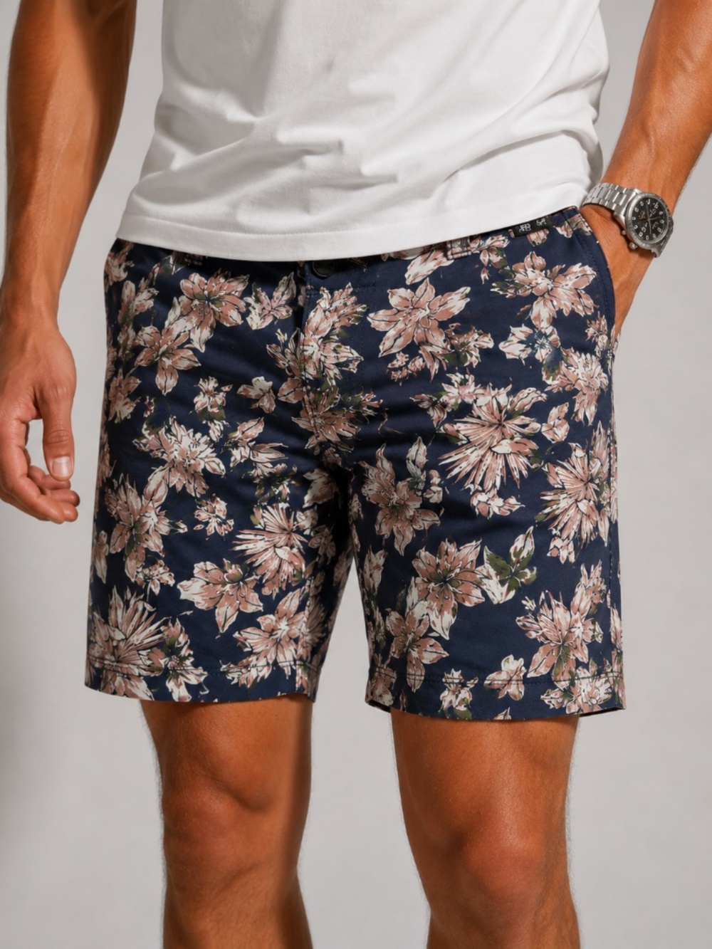 NWT Benjamin Black Men's Floral Shorts Stretch - size 30